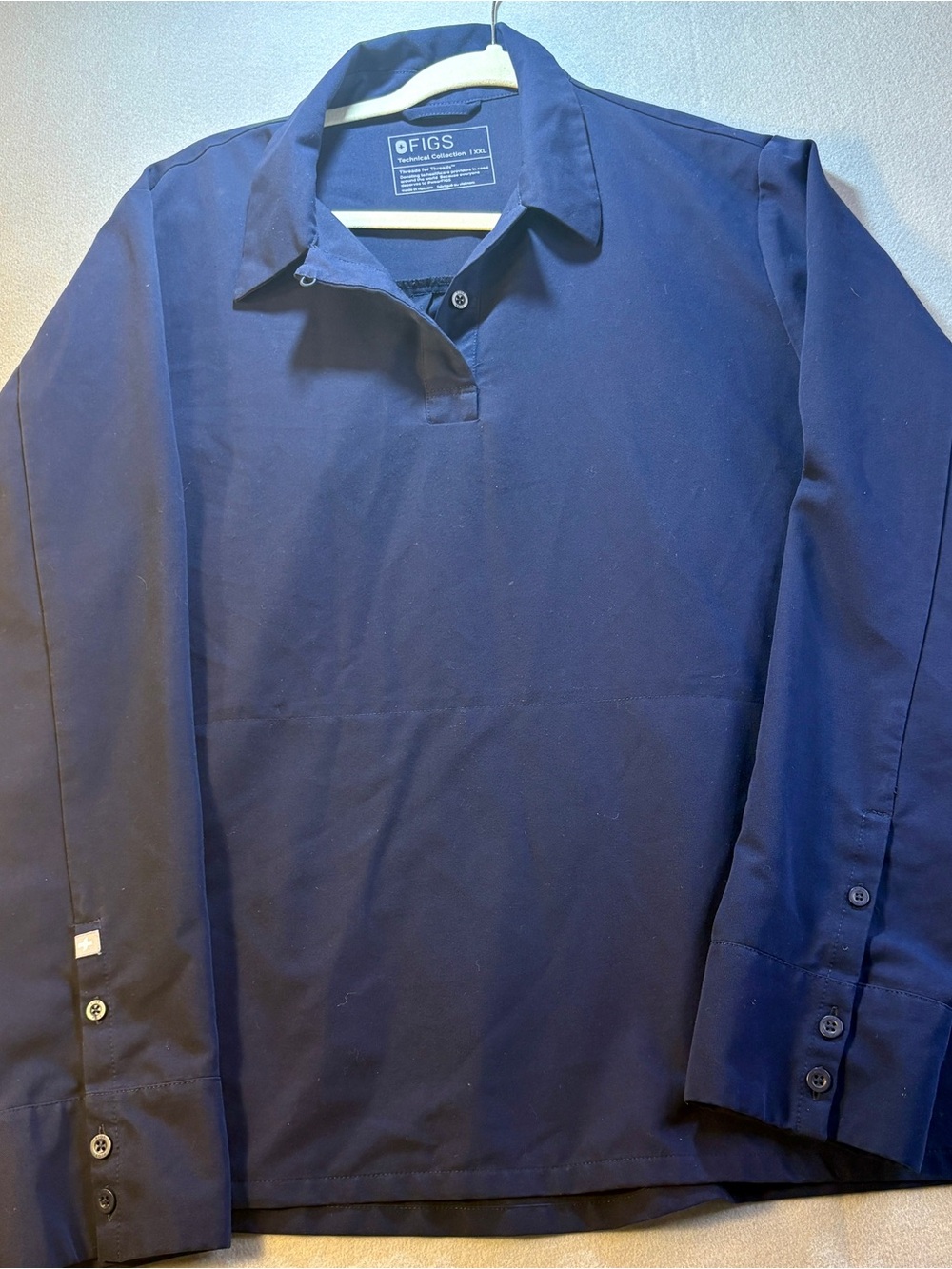 FIGS Women’s Navy Long-Sleeve Scrub Jacket